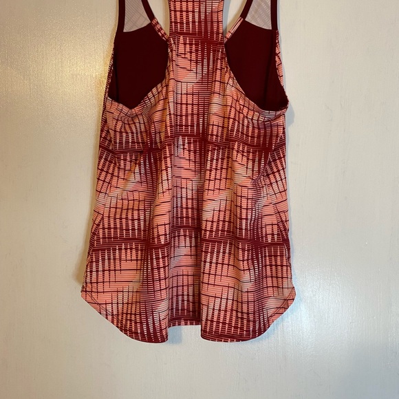 Nike - Picture 3 of 3